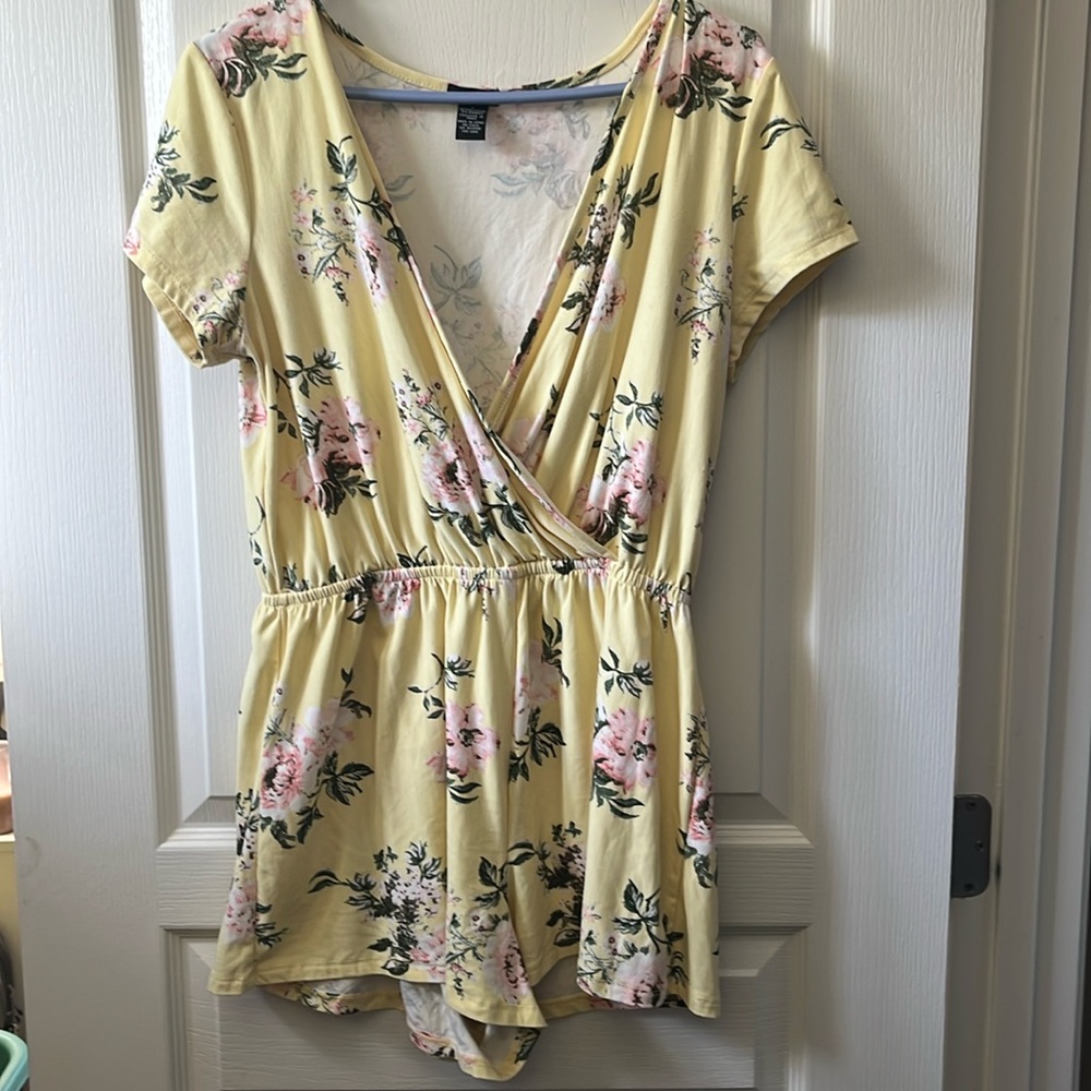 Flower romper! Softest romper ever